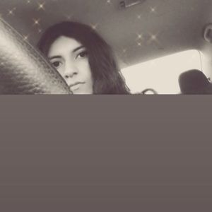 Meet your Posher, Lina